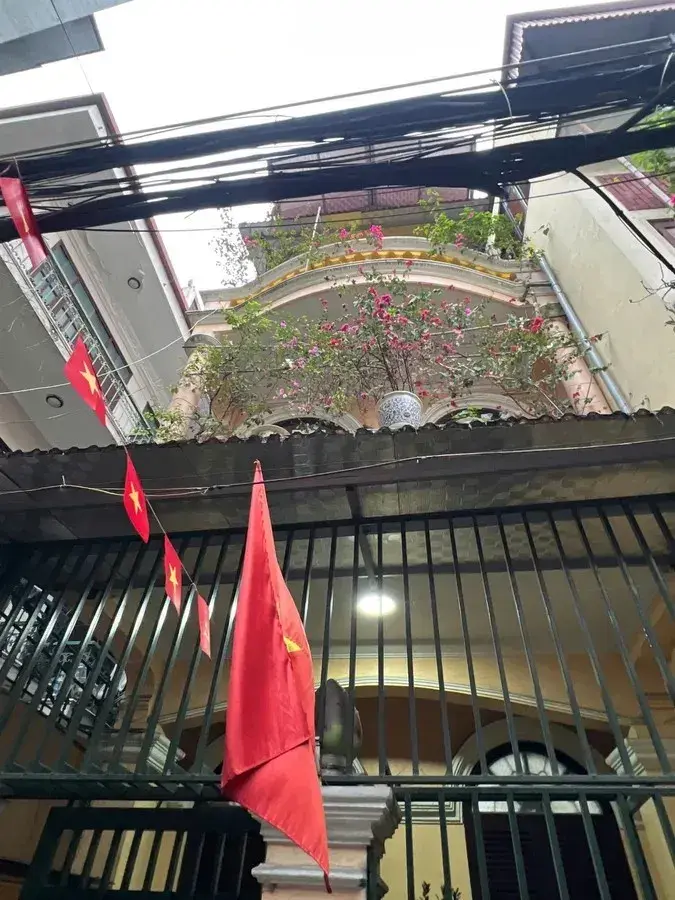 Bán nhà phố Trung Kính, 80m2, ôtô, ôchờ thang máy, 5tầng, ngõ thông, kinh doanh 21 tỷ