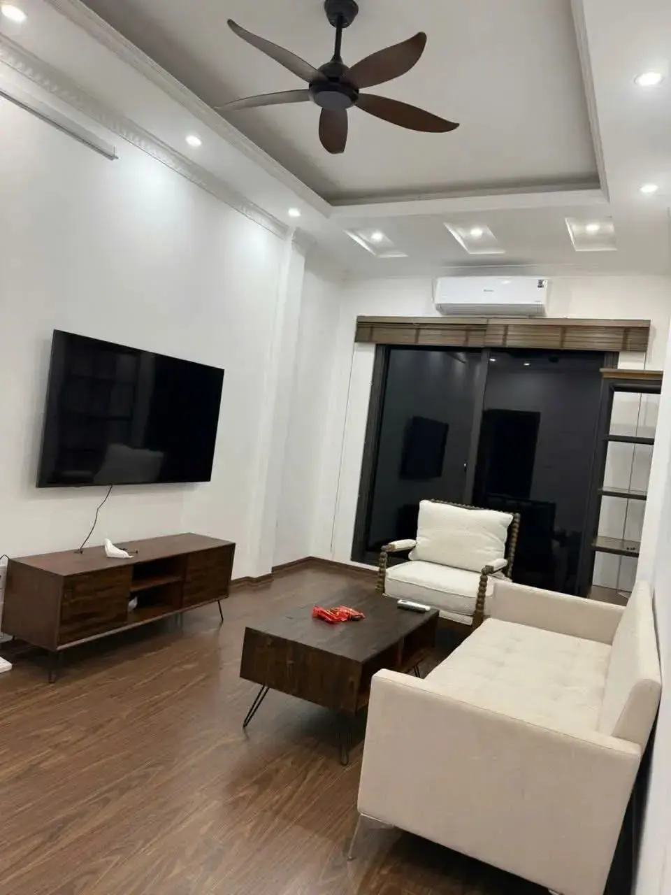 KHÔNG THỂ TIN NỔI – NHÀ GẦN VĂN MIẾU QUỐC TỬ GIÁM, LÔ GÓC, THANG MÁY, FULL NỘI THẤT – GIÁ CHỈ NHỈNH 17 TỶ